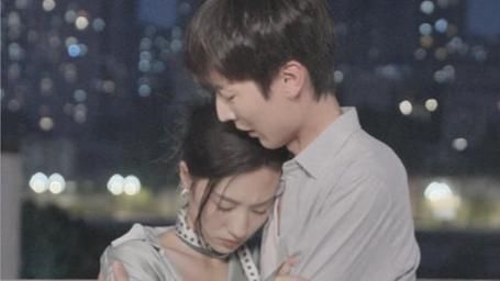 弃婚后，高冷女总裁攀我高枝 第1-20集
